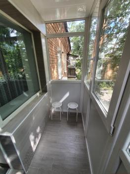 Apartment on Tarkovskogo 2, Kropywnycki (zdjęcie 2)