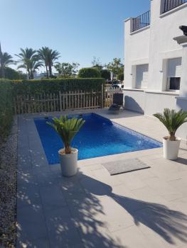 Villa mit privatem Pool, zentrumsnah, Рольдан (фото 2)