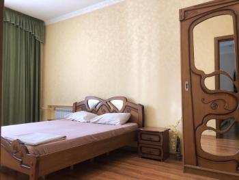Гаряча вода та опалення є без світла Aparts on Savchenko 6B street, Dnipro (foto 2)