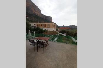Afroditis's & Makis's apartment, Leonidion (Leonidio) (foto 5)