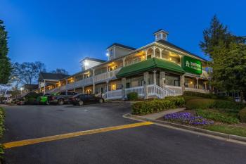 HomeTowne Studios by Red Roof Atlanta NE – Norcross South, Norcross (fotografie 4)