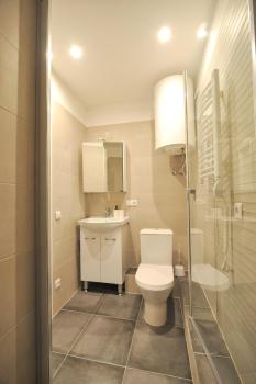 Central Comfort at Hanzas Residence, stay near Cafes, Bars, Museums & Esplanade, Riga (fotografie 3)