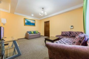 2к квартира біля Олімпійського, Центр, Kiew (Foto 2)