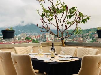 Kuint Hotel, Pejë (foto 4)