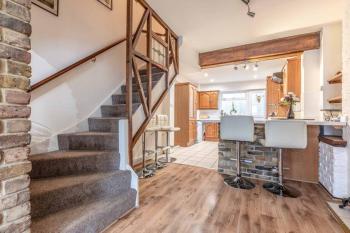 4 Bed 3 Baths in CENTRAL WINDSOR! WALK 2 ALL THE SIGHTS! LEGOLAND 5 MIN DRIVE, Windsor (Foto 4)