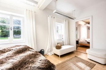 Family Wellhouse Green Garden direct in Salzburg, sunny big garden, up to 16 pax, bikes for free, BBQ, sunbeds, parking for free, 15 min sound of music, Salzburg (Foto 3)