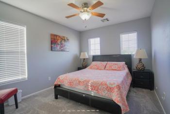 2400SqFt House 6beds 3bath Pool table BBQ, Las Vegas (foto 3)
