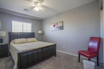 2400SqFt House 6beds 3bath Pool table BBQ, Las Vegas (foto 4)
