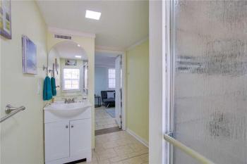 23 Center St - Sunny Side Down - Downstairs Apartment, Folly Beach (foto 3)
