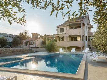 Villa in Razanac with Pool near Pebble Beach, Ražanac (fotografie 3)