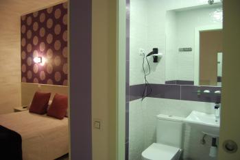 Hostal PETITE MAMAN, Madrid (fotografie 4)