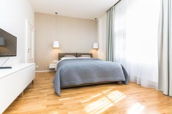 TOP location OLD town brand new 2BD apartment, Прага (фото 3)