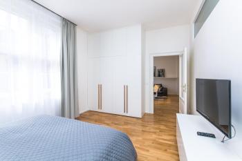 TOP location OLD town brand new 2BD apartment, Прага (фото 5)