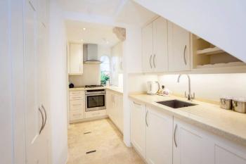 The Bath Retreat - City Centre - Parking, Bath (photo 2)