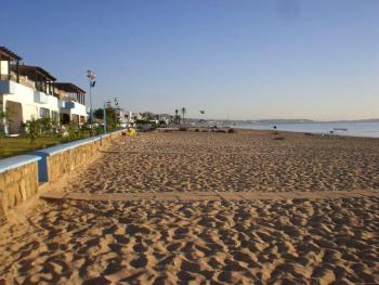 Spacious Apartment in Fnideq with Terrace and Garden, Fnidek (foto 2)