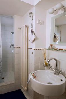 Palazzo Uguccioni Apartments, Florence (photo 3)