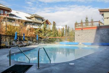 Outdoor Pool, 3 Hot tubs, Gym Warm and Welcoming, Canmore (fotografie 2)