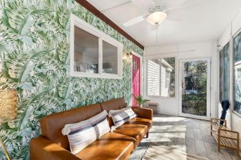 2nd Block E Huron - Keep Palm - Adorable House Minutes from the Beach, Folly Beach (foto 5)