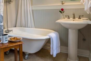 Inn at the Gorge, Hood River (photo 4)