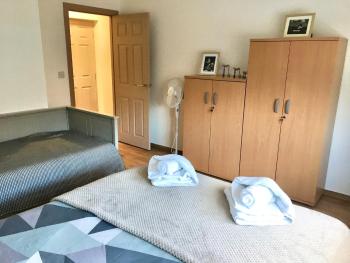 Flats near football clubs, Liverpool (photo 5)