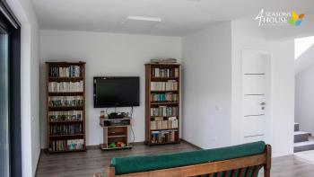 4 Seasons - House, Sub Cetate (photo 4)
