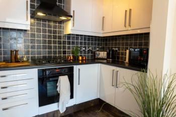 Grassmarket Old Town Boutique Apartment, Edinburgh (photo 4)
