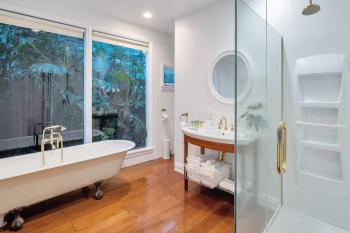 Classic Villa Retreat - Steps To Ponsonby Rd, Окленд (фото 4)