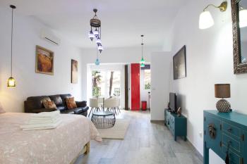 Spacious studio in the heart of La Nogalera, Torremolinos (photo 2)
