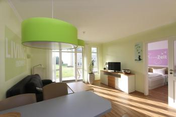 Terrasse, gratis Nutzung vom AHOI Erlebnisbad und Sauna in Sellin - Meeresblick FeWo 31, Göhren (photo 5)