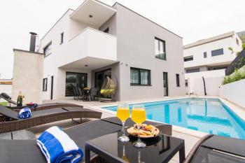 Villa Celestial, Split (photo 2)