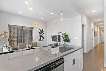 Cozy & Modern 3BR Apartment - Division 201W 301W REP, Чикаго (фото 5)