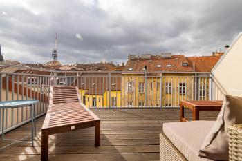 Prague Days - Premium Loft w Terrace - View - Netflix - AC, Praha (fotografie 2)