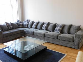 WEST END - Stunning, spacious, 3 bedroom, main door flat with private parking, Glasgow (Foto 3)