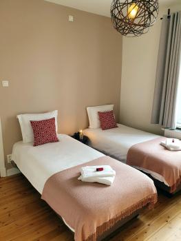 Trendy, authentieke woning met groot terras en tuin, Brujas (foto 4)