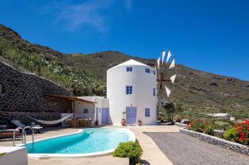 Windmill Villas Santorini Exclusive Retreat, Imerovigli (photo 5)