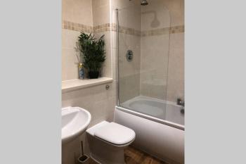 Liverpool, Superb City Centre Apartment With Parking, Liverpool (foto 3)