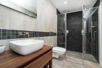 Old Town 1 Bedroom Oasis with AC and Double Shower, Praha (fotografie 2)