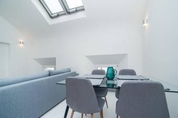 Old Town 1 Bedroom Oasis with AC and Double Shower, Praha (fotografie 5)