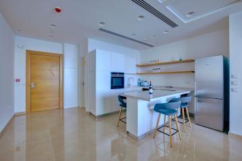 Luxurious Apt with Ocean Views and Pool in Tigne Point, Sliema (fotografie 5)