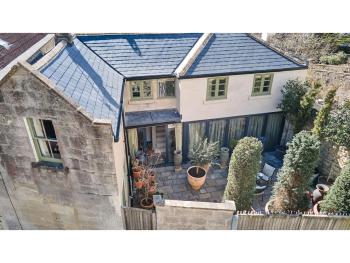 Oppulent Lansdown Crescent Mews House with Free parking - Pass the Keys, Bath (photo 2)