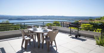 PANORAMA - Apartment with terrace overlooking the Lake, Massino Visconti (foto 3)