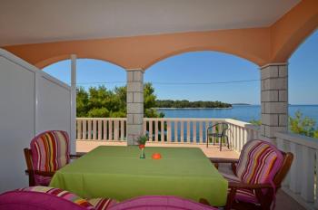 Apartment in Karbuni with sea view, terrace, air conditioning, W-LAN 3609-3, Blato (foto 3)