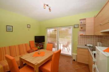 Apartment in Karbuni with sea view, terrace, air conditioning, W-LAN 3609-3, Blato (foto 5)