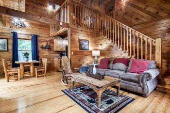 Cabin in the Woods w/ Hot Tub, Севьервилл (фото 5)