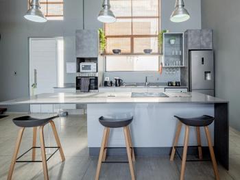 Point Bay - Super Stylish for Less, Durban (fotografie 3)