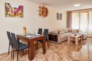 Апартаменти Лазур в сърцето на Поморие, Pomorie (foto 2)