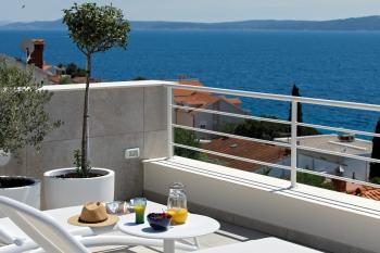 Villa Anadea with hot tub overlooking sea, Trogir (zdjęcie 2)