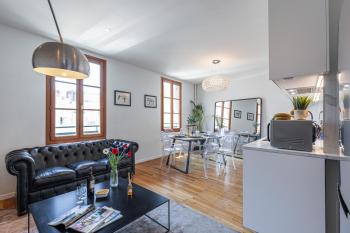 FEEL HOME - ALPHONSE KARR, Nice (fotografie 3)