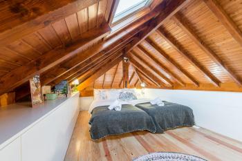 Home in Porto - Cozy 2BR Duplex by LovelyStay, Porto (fotografie 4)
