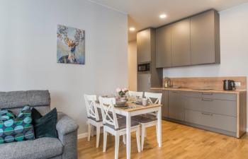 Charming 1BR Apartment - 46m2 - Perfect Location, Riga (fotografie 4)